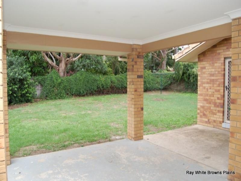 10 Indica Crescent, Regents Park QLD 4118