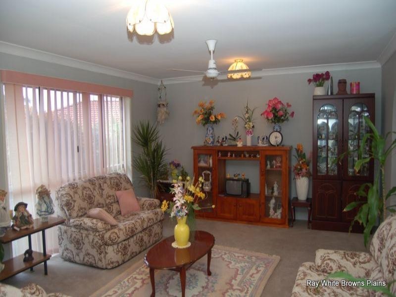 16 Lucida Court, Regents Park QLD 4118