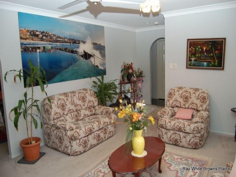 16 Lucida Court, Regents Park QLD 4118