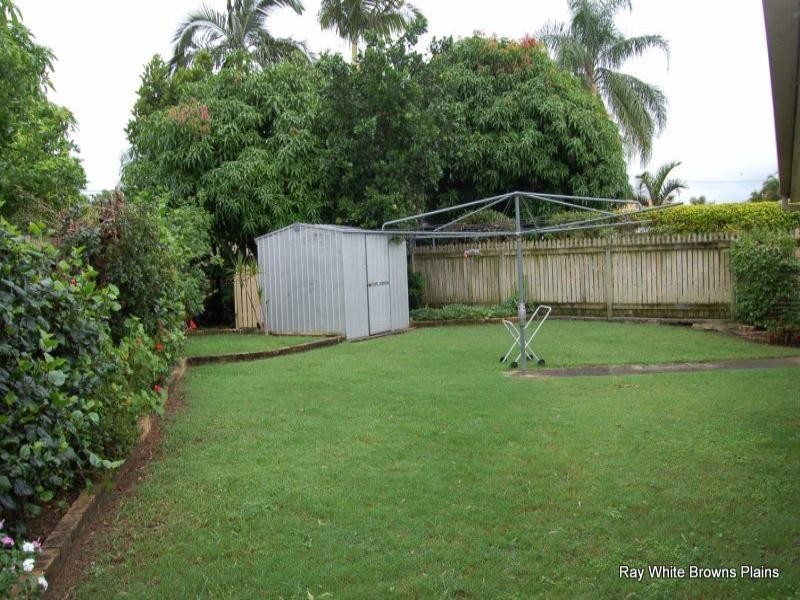 16 Lucida Court, Regents Park QLD 4118