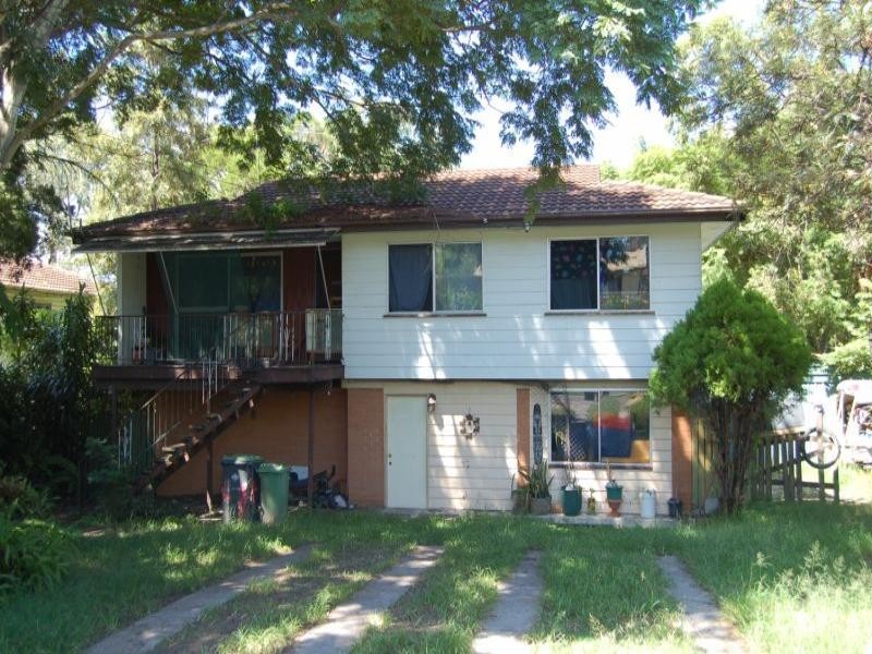 17 St Johns Way, Boronia Heights QLD 4124