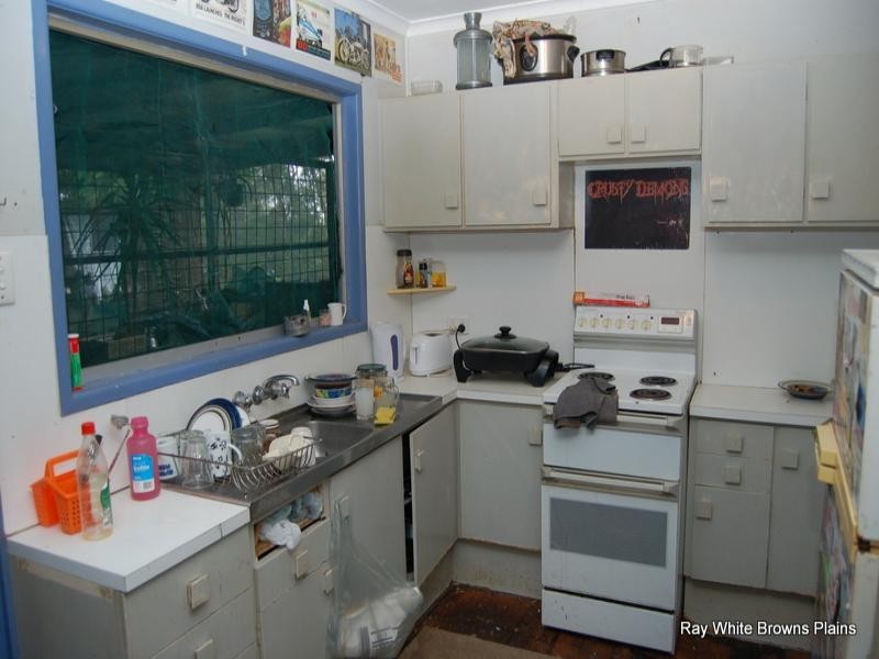 17 St Johns Way, Boronia Heights QLD 4124