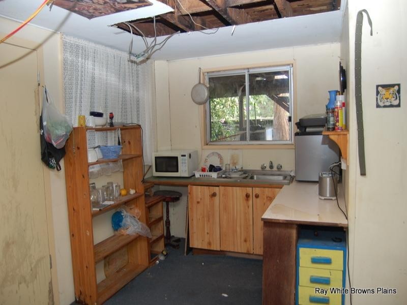 17 St Johns Way, Boronia Heights QLD 4124