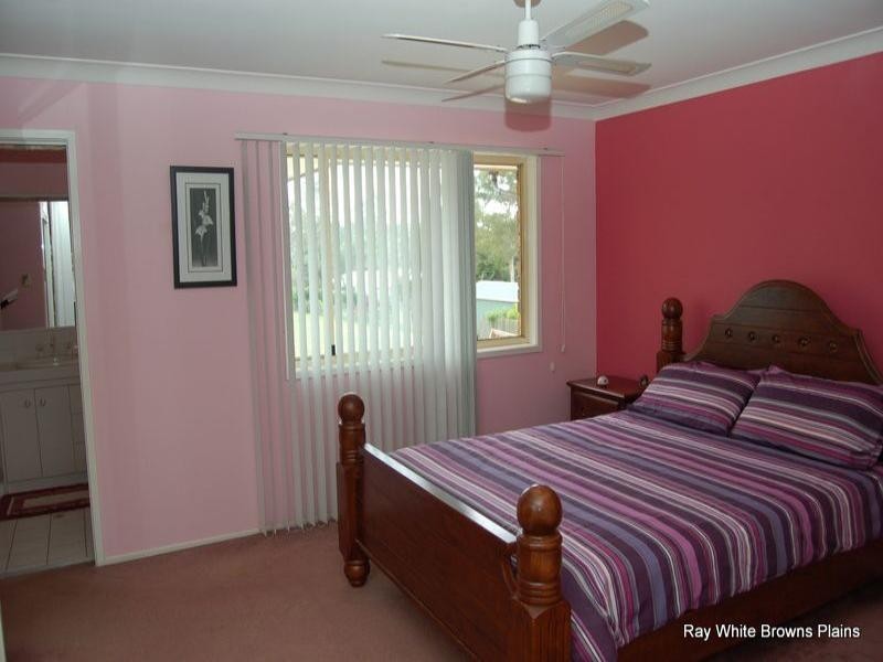 27 Dalkeith Court, Park Ridge South QLD 4125