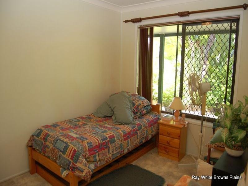 82 Begonia Street, Browns Plains QLD 4118