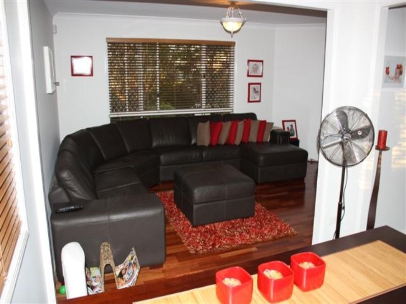 Regents Park QLD 4118