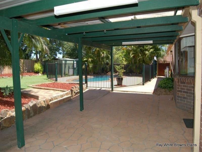 Regents Park QLD 4118