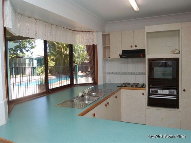 Regents Park QLD 4118