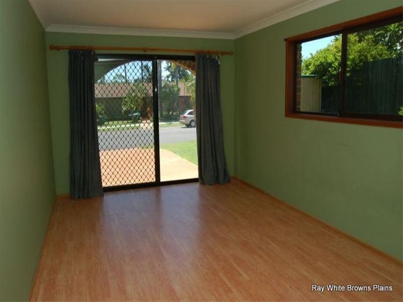 Regents Park QLD 4118