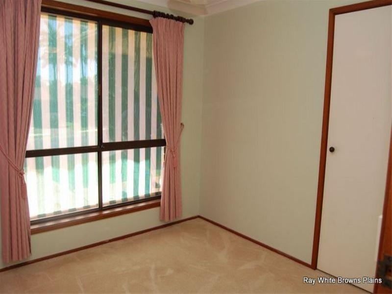 Regents Park QLD 4118