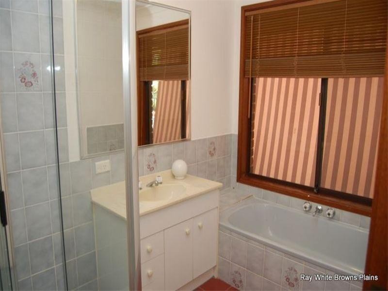 Regents Park QLD 4118