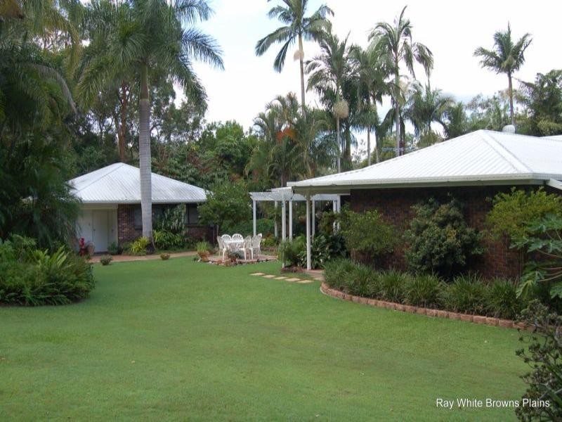 10 Carrican Court, Greenbank QLD 4124