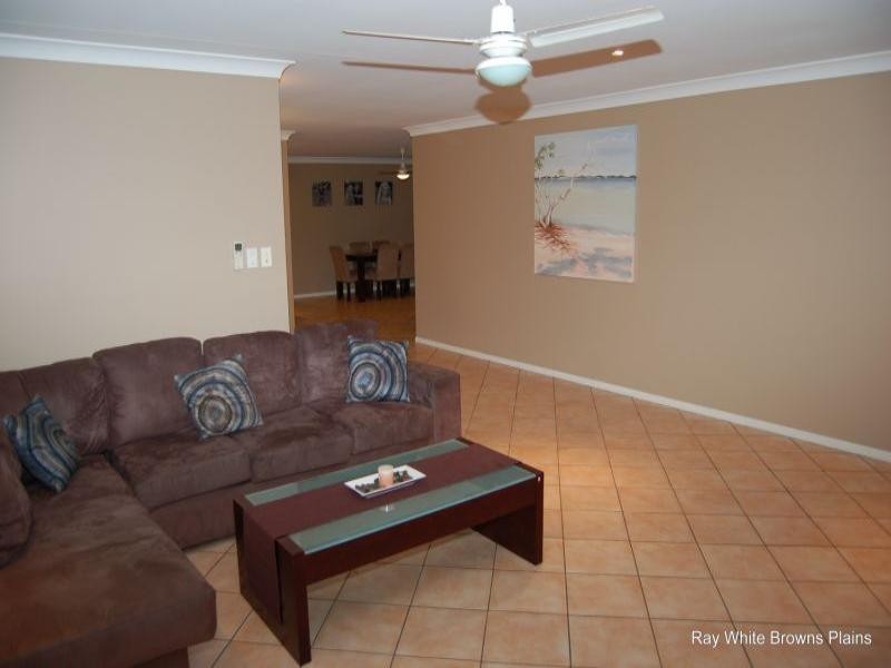 33 Boulia Street, Greenbank QLD 4124