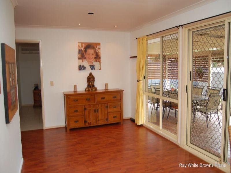 13 Sundowner Street, Regents Park QLD 4118