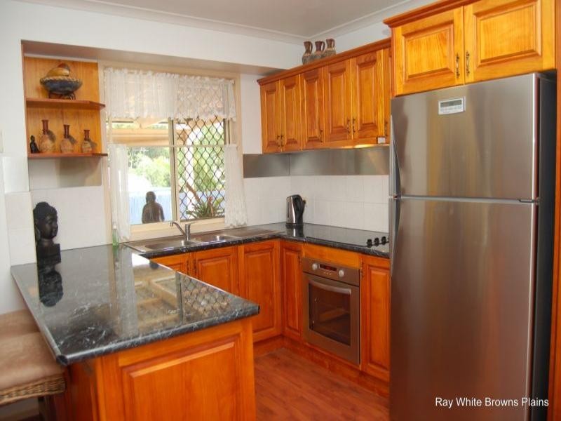 13 Sundowner Street, Regents Park QLD 4118
