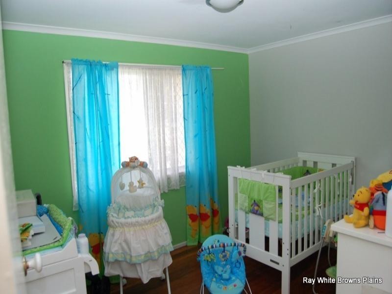 Regents Park QLD 4118