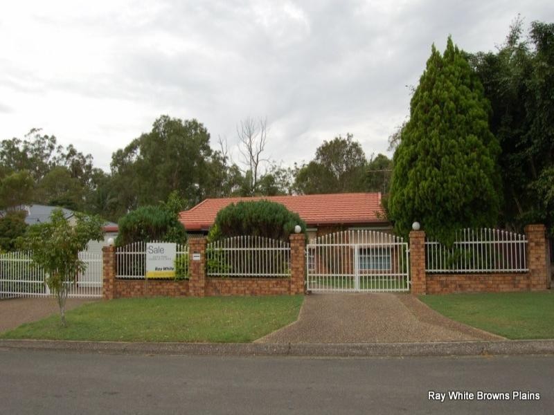 11 Helmet Court, Hillcrest QLD 4118