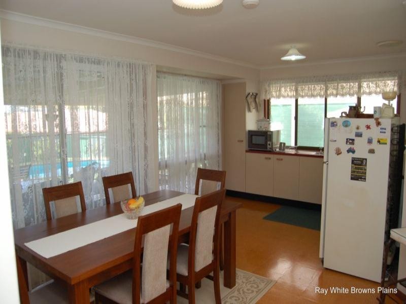 5 Ixora Court, Regents Park QLD 4118