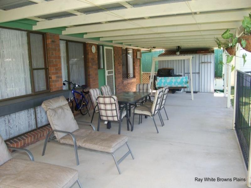 5 Ixora Court, Regents Park QLD 4118