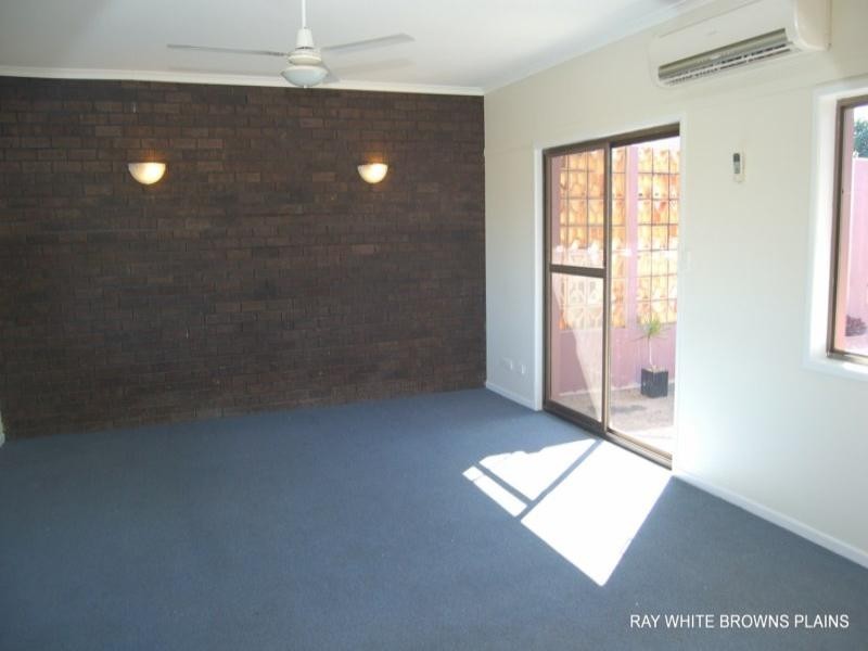 25 Bywater Street, Hillcrest QLD 4118