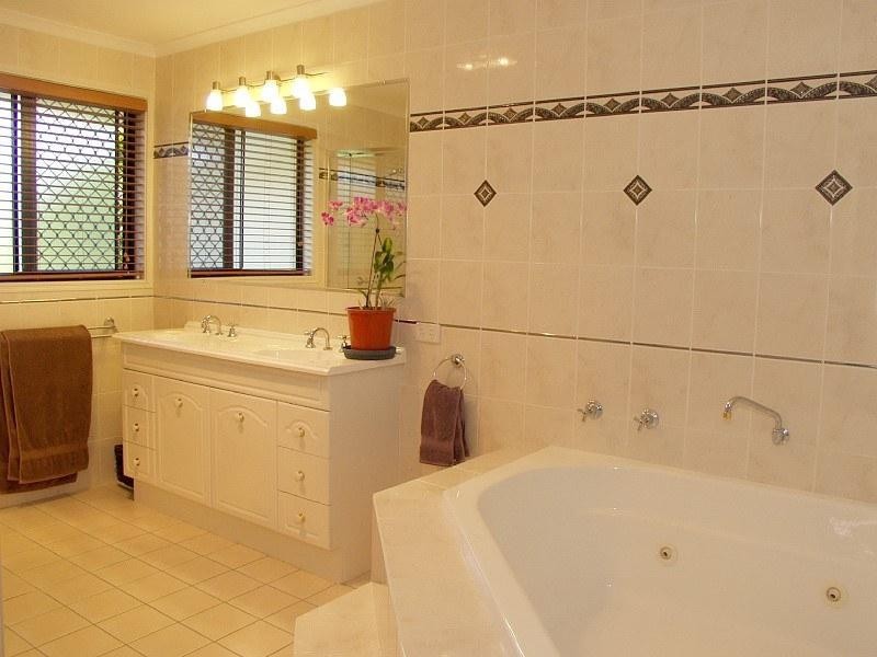 21-29 Raglan Road, Greenbank QLD 4124