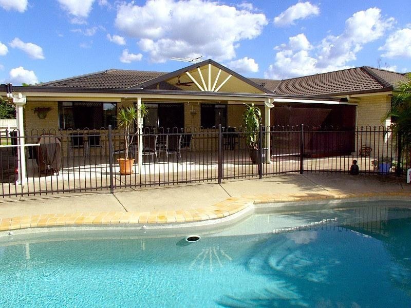 21-29 Raglan Road, Greenbank QLD 4124