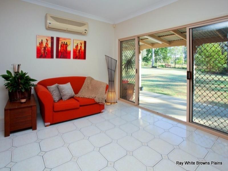 111-121 Andalusian Drive, North Maclean QLD 4280