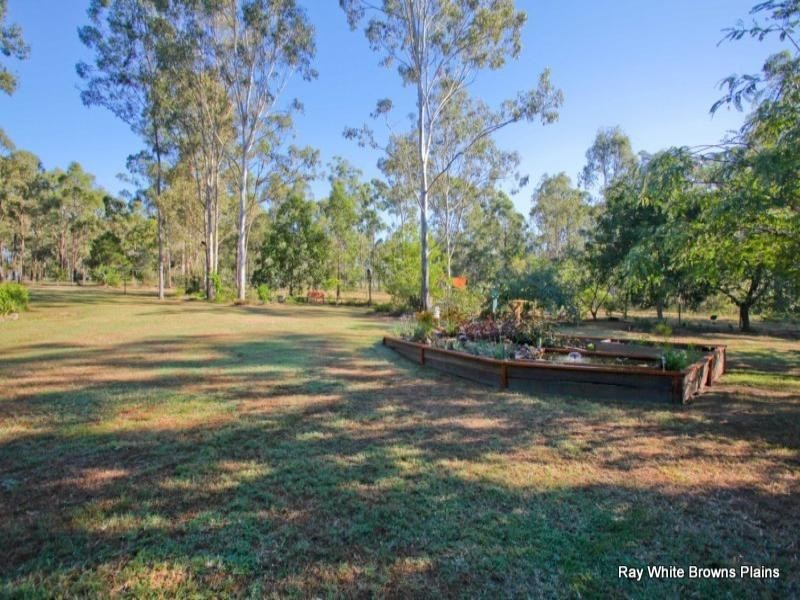 111-121 Andalusian Drive, North Maclean QLD 4280