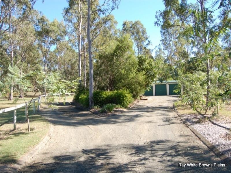 111-121 Andalusian Drive, North Maclean QLD 4280