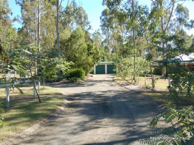 111-121 Andalusian Drive, North Maclean QLD 4280