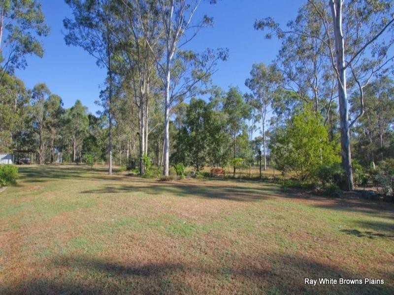 111-121 Andalusian Drive, North Maclean QLD 4280