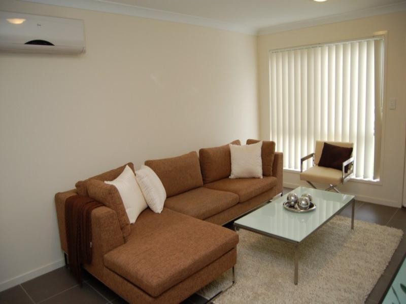 3, 15/1 Emerald Drive, Regents Park QLD 4118