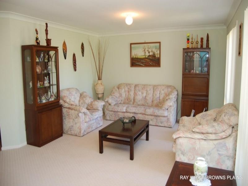 79 Redgum Drive, Regents Park QLD 4118