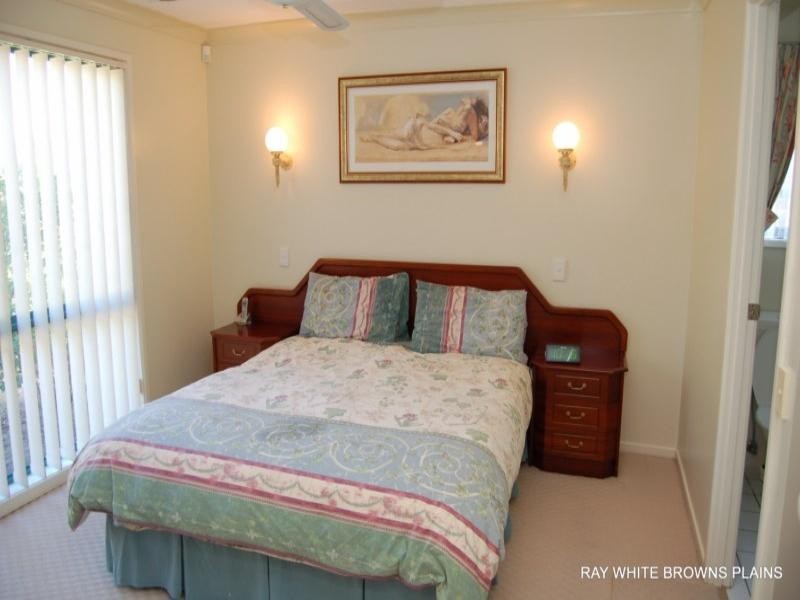 79 Redgum Drive, Regents Park QLD 4118