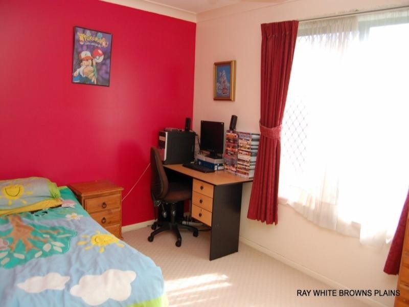 79 Redgum Drive, Regents Park QLD 4118