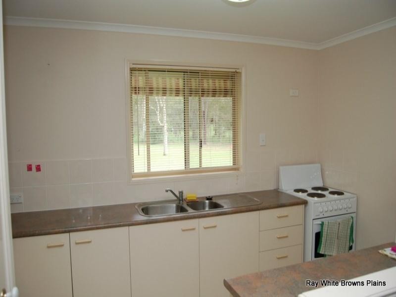 34 Madison Court, Munruben QLD 4125