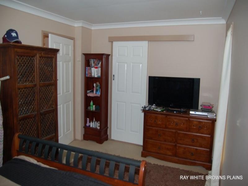 4 Hakea Street, Crestmead QLD 4132