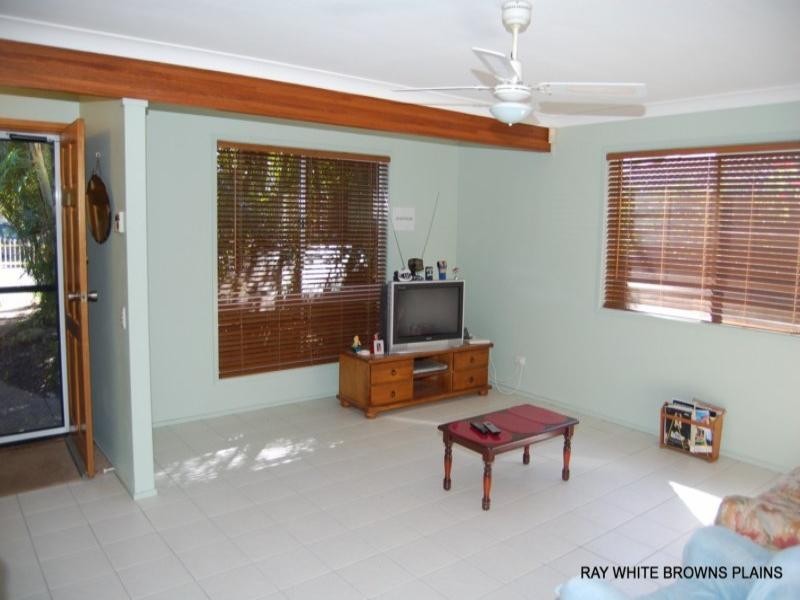22 Carlos Street, Hillcrest QLD 4118
