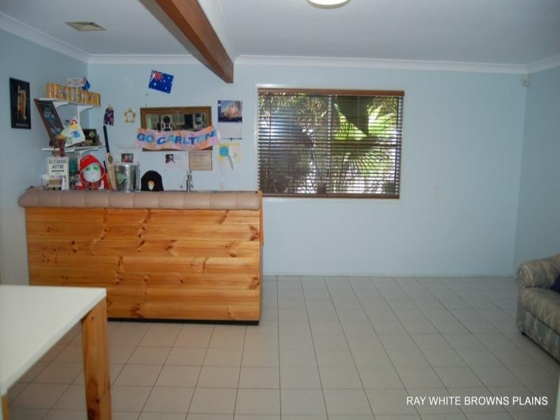 22 Carlos Street, Hillcrest QLD 4118
