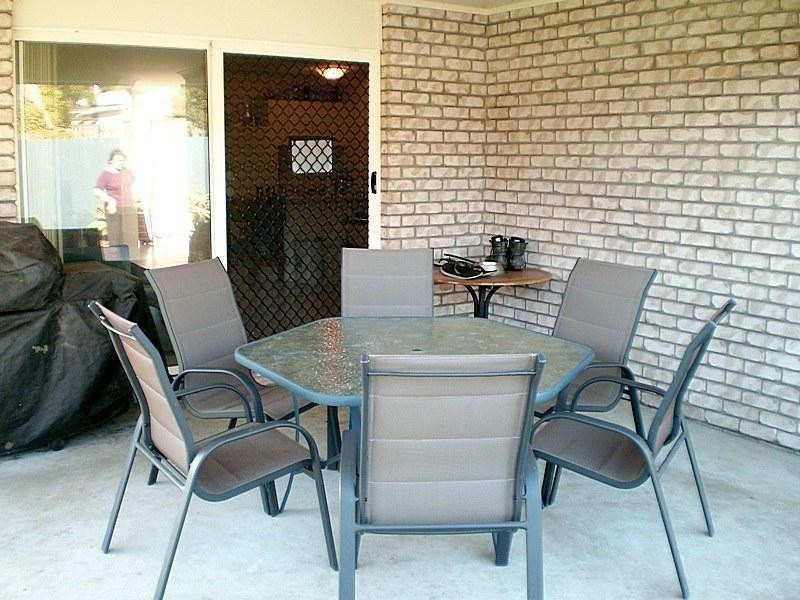 11 Pine Grove Drive, Crestmead QLD 4132