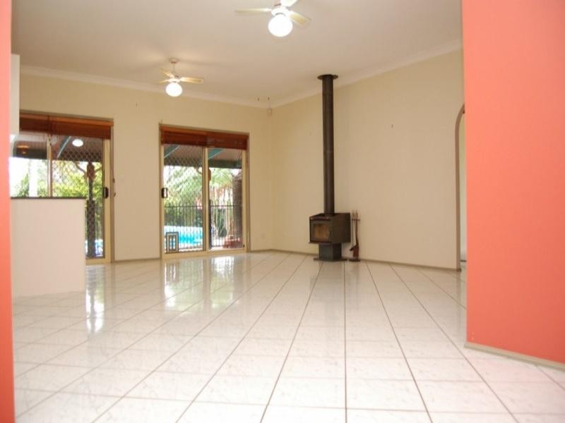 97-101 Teresa Drive, Munruben QLD 4125