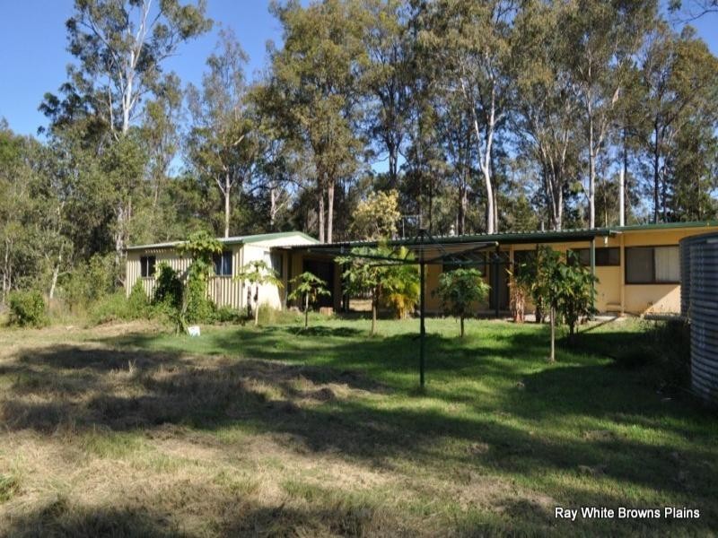 115 Farm Road, Greenbank QLD 4124