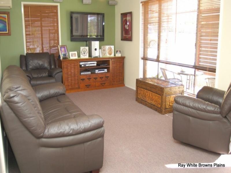 13 Curzon Street, Browns Plains QLD 4118