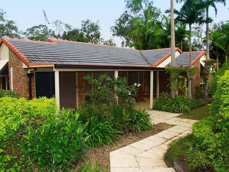 126 Eildon Close, Munruben QLD 4125