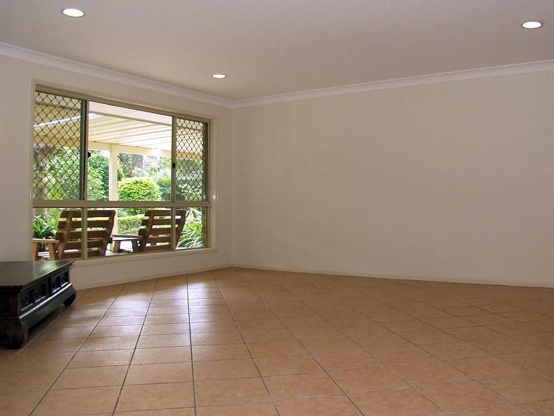 126 Eildon Close, Munruben QLD 4125