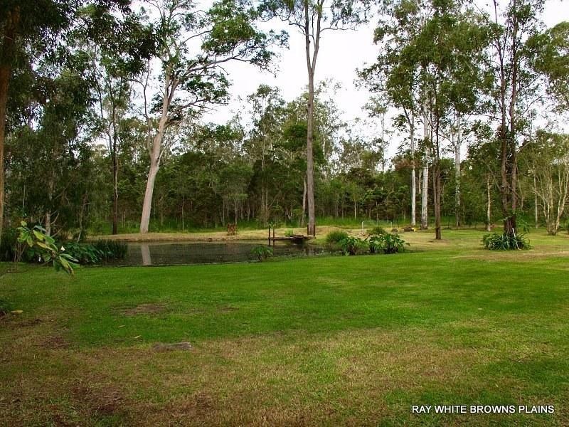 126 Eildon Close, Munruben QLD 4125