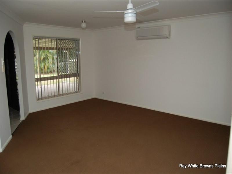 30 Indica Crescent, Regents Park QLD 4118