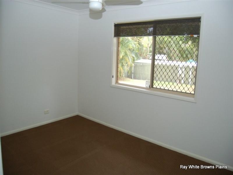 30 Indica Crescent, Regents Park QLD 4118