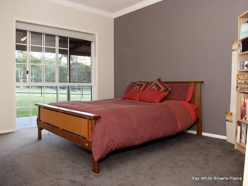 55 Dandaraga Court, Chambers Flat QLD 4133