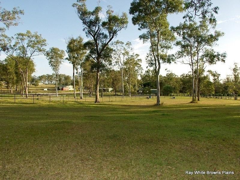 55 Dandaraga Court, Chambers Flat QLD 4133